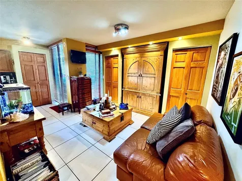 3007 NE 183rd Lane Aventura FL 33160