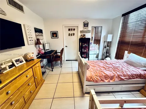 3007 NE 183rd Lane Aventura FL 33160