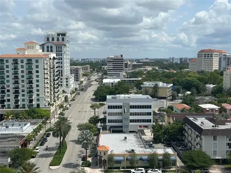1607 Ponce De Leon Boulevard Coral Gables FL 33134