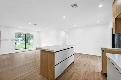 14120 Madison Street Miami FL 33176