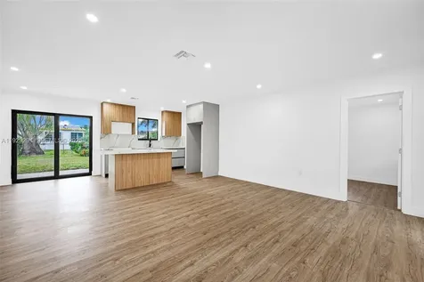 14120 Madison Street Miami FL 33176