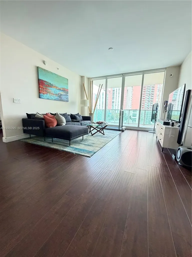 3340 NE 190th Street Aventura FL 33180