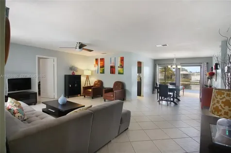 3813 S Lake Terrace Miramar FL 33023