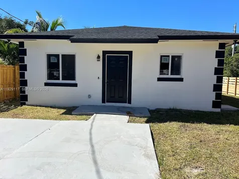 9254 NW 3rd Avenue Miami FL 33150