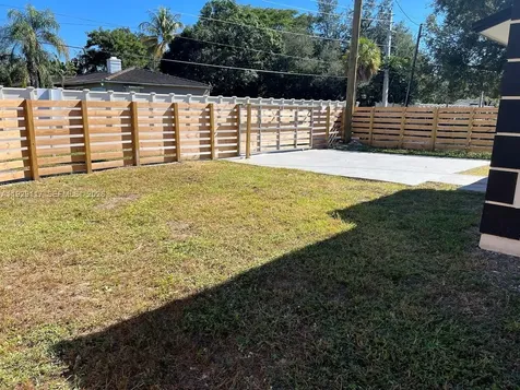 9254 NW 3rd Avenue Miami FL 33150