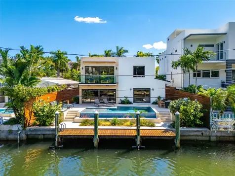 1815 Fairhaven Place Miami FL 33133