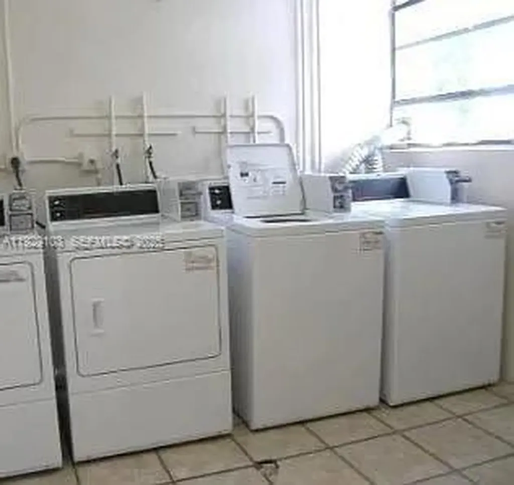 2501 Riverside Drive Coral Springs FL 33065