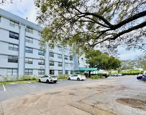 2501 Riverside Drive Coral Springs FL 33065