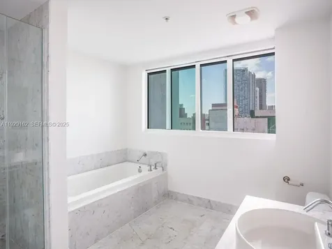 244 Biscayne Boulevard Miami FL 33132