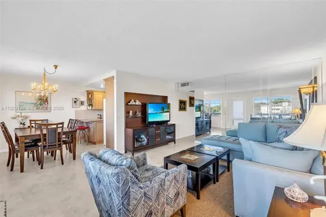 314 Grantham A Deerfield Beach FL 33442