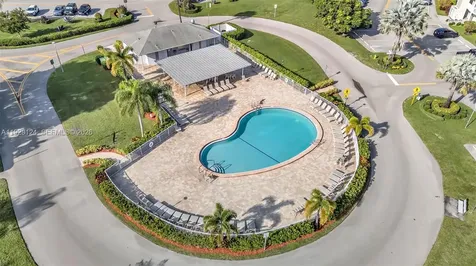 314 Grantham A Deerfield Beach FL 33442