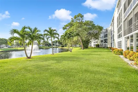 314 Grantham A Deerfield Beach FL 33442