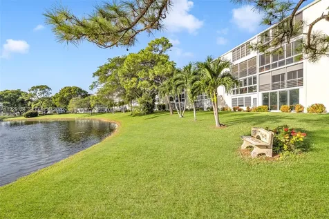 314 Grantham A Deerfield Beach FL 33442