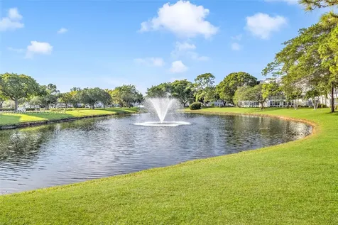 314 Grantham A Deerfield Beach FL 33442