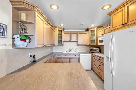 314 Grantham A Deerfield Beach FL 33442