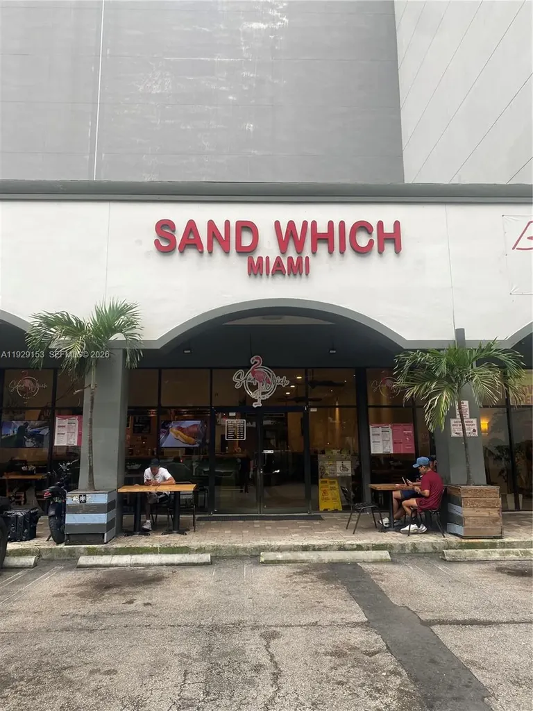 34 SW 8th Street Miami FL 33130