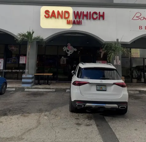 34 SW 8th Street Miami FL 33130