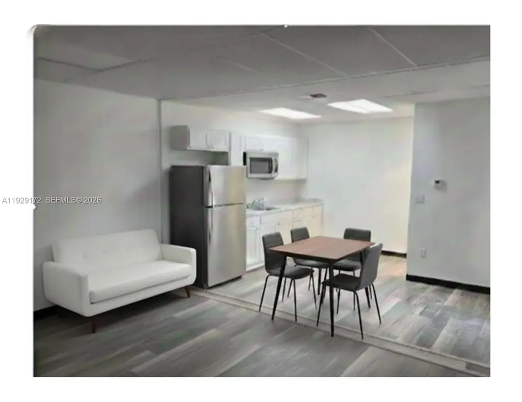 2001 N Dixie Highway Pompano Beach FL 33060