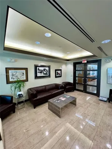 20900 NE 30 Th Avenue Aventura FL 33180