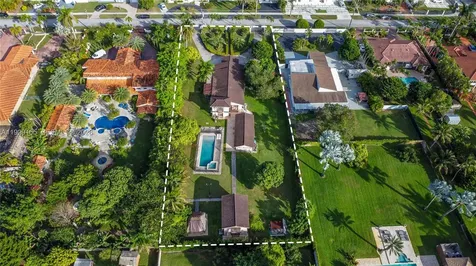 300 SW 123rd Avenue Miami FL 33184