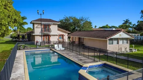 300 SW 123rd Avenue Miami FL 33184