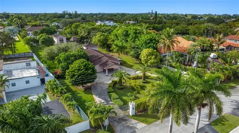 300 SW 123rd Avenue Miami FL 33184