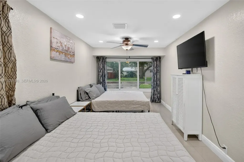 4617 SW 24th Avenue Fort Lauderdale FL 33312