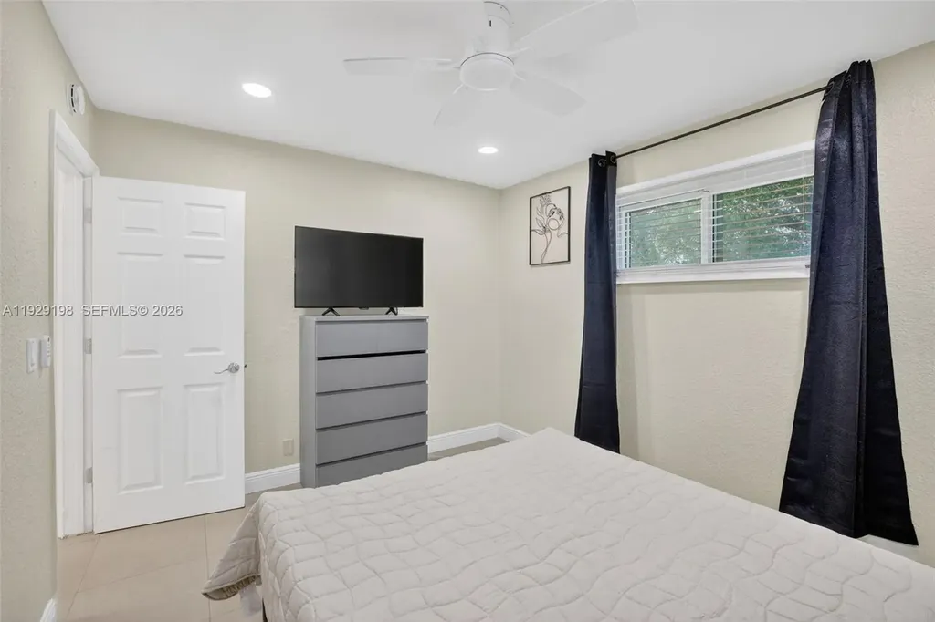 4617 SW 24th Avenue Fort Lauderdale FL 33312