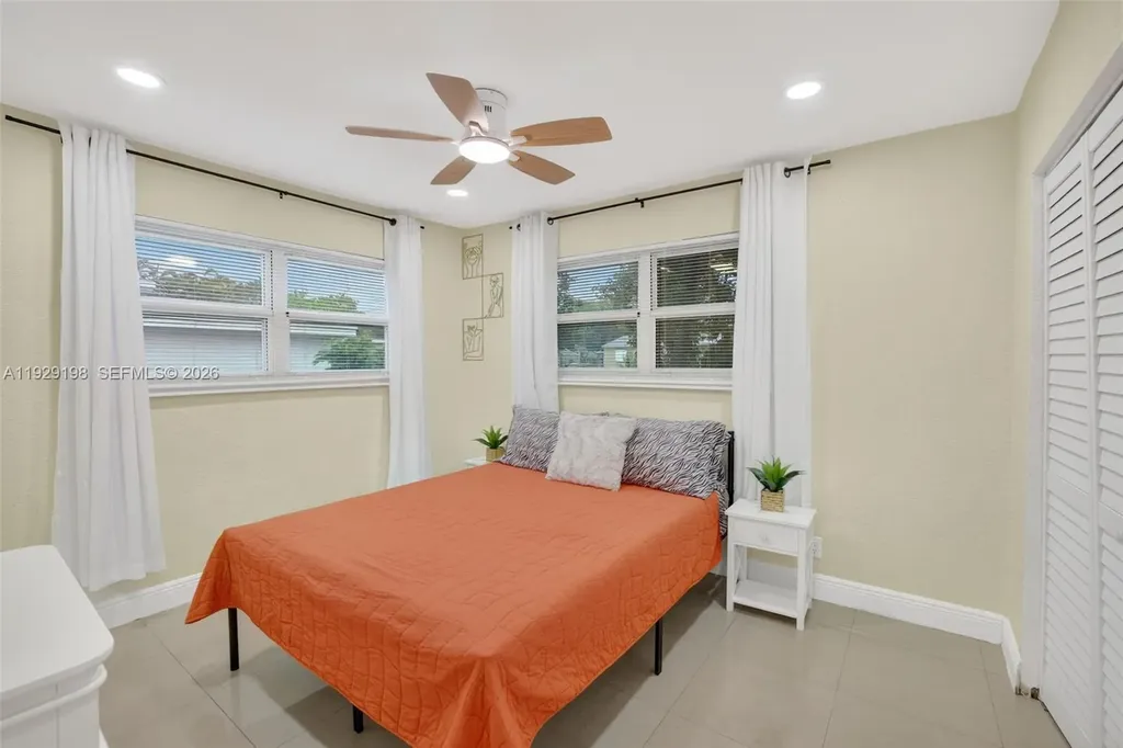 4617 SW 24th Avenue Fort Lauderdale FL 33312