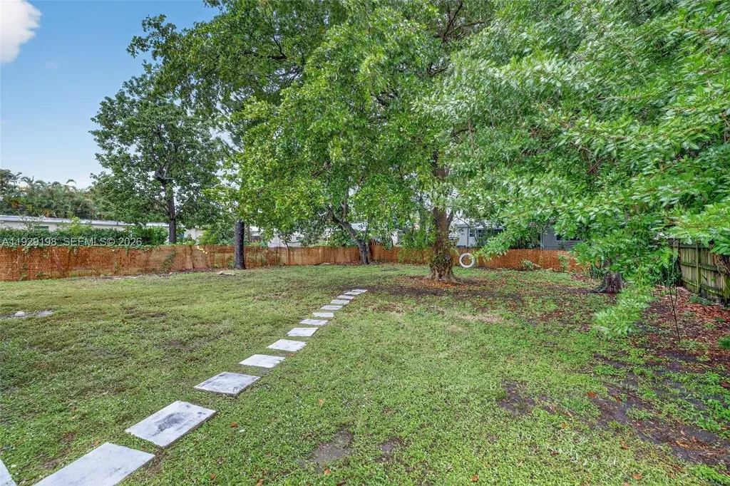 4617 SW 24th Avenue Fort Lauderdale FL 33312