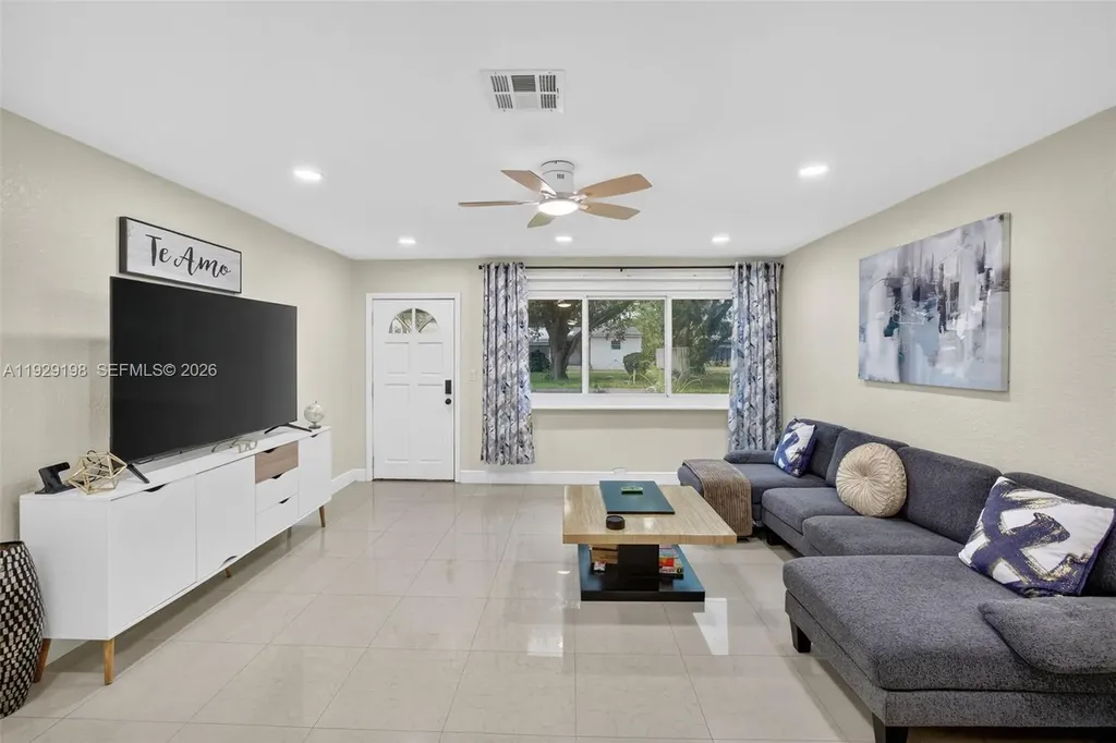 4617 SW 24th Avenue Fort Lauderdale FL 33312