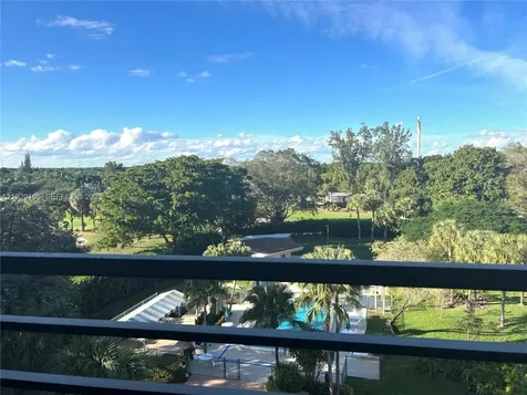 900 Saint Charles Place Pembroke Pines FL 33026