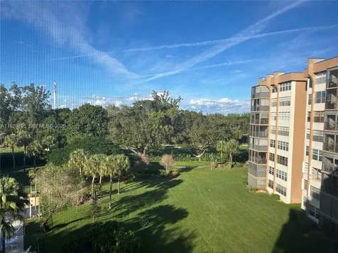 900 Saint Charles Place Pembroke Pines FL 33026