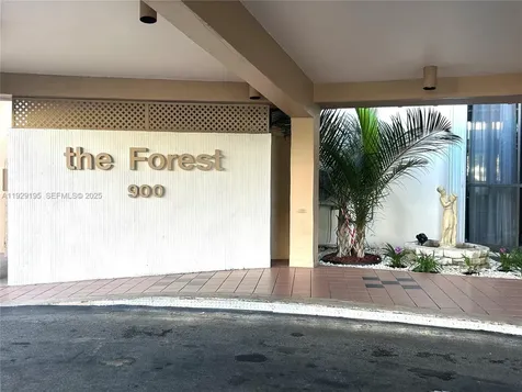 900 Saint Charles Place Pembroke Pines FL 33026