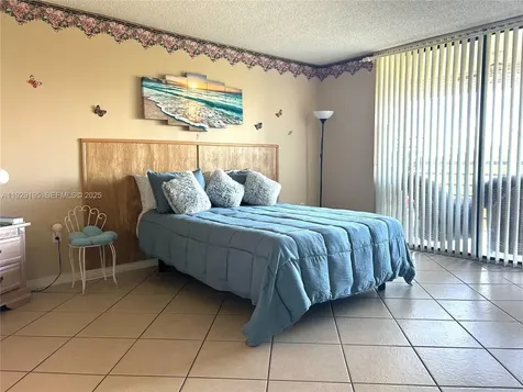 900 Saint Charles Place Pembroke Pines FL 33026