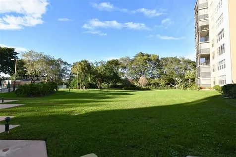 900 Saint Charles Place Pembroke Pines FL 33026