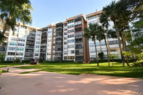 900 Saint Charles Place Pembroke Pines FL 33026