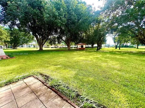 8990 S Hollybrook Boulevard Pembroke Pines FL 33025
