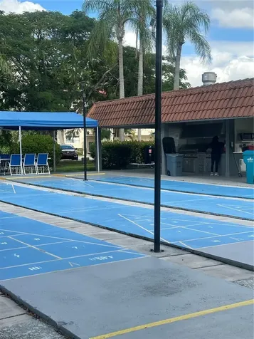 8990 S Hollybrook Boulevard Pembroke Pines FL 33025