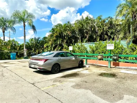 8990 S Hollybrook Boulevard Pembroke Pines FL 33025