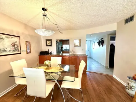 8990 S Hollybrook Boulevard Pembroke Pines FL 33025
