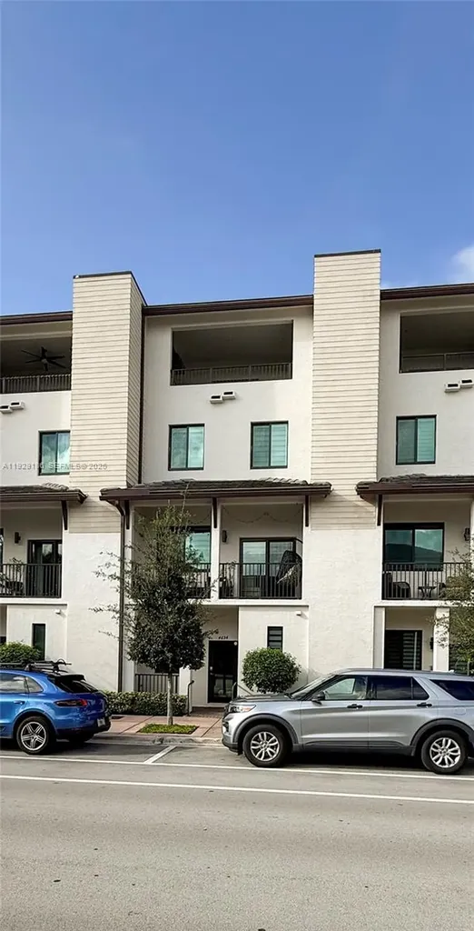 4654 NW 84th Avenue Doral FL 33166