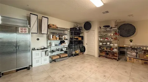 4654 NW 84th Avenue Doral FL 33166