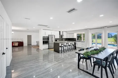 4740 N 31st Court Hollywood FL 33021