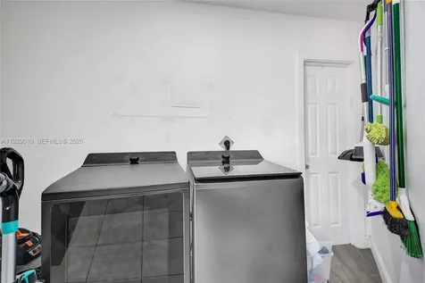 4740 N 31st Court Hollywood FL 33021