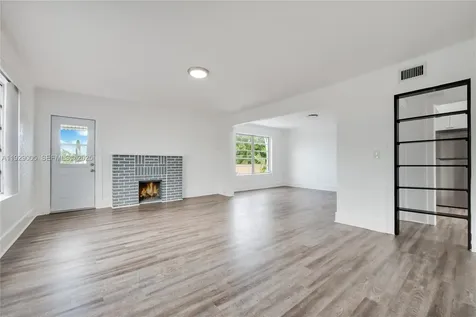 1736 SW 9th Street Miami FL 33135