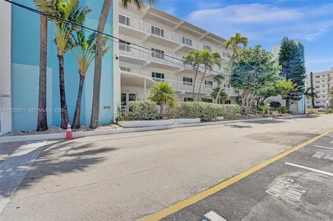 1801 S Surf Road Hollywood FL 33019