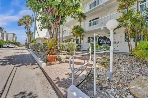 1801 S Surf Road Hollywood FL 33019