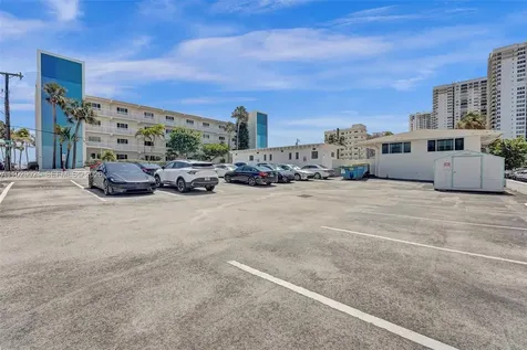 1801 S Surf Road Hollywood FL 33019