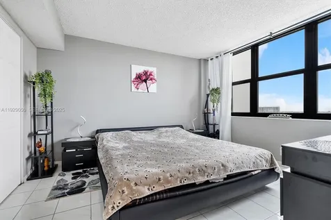 2401 S Ocean Drive Hollywood FL 33019